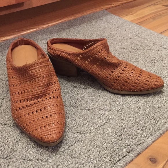 Universal Thread Shoes - Universal Thread Kallie Heeled Mules
